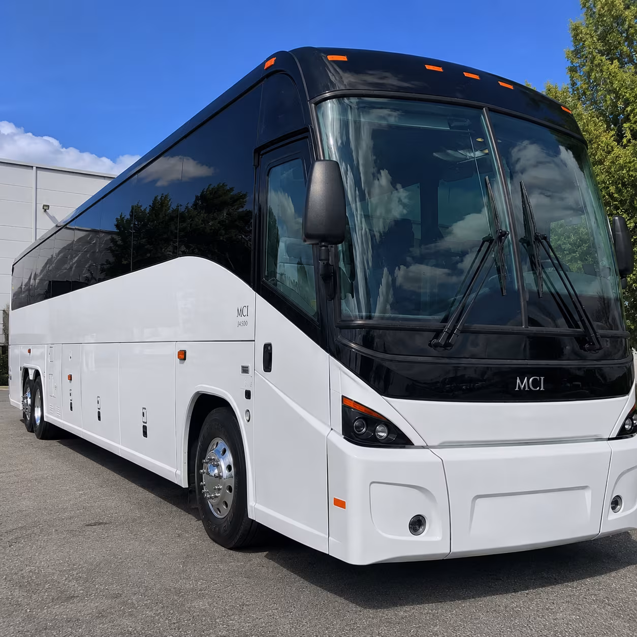 charter buses from lawton to will rogers world airport and beyond