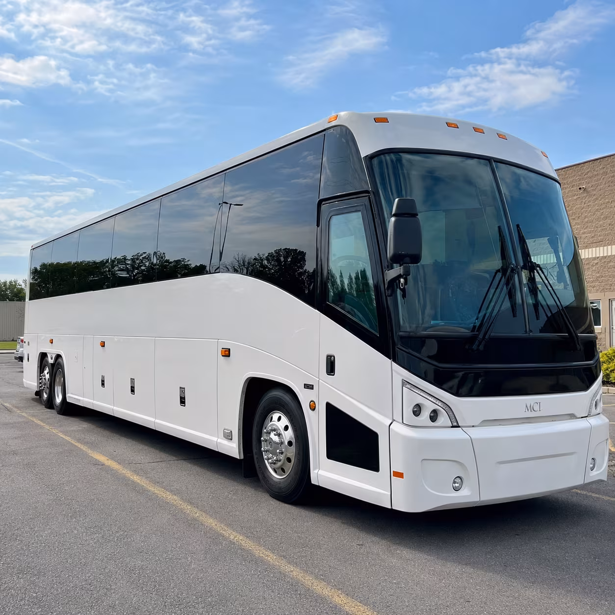 executive and small group corporate buses for lawton s oil and energy sector