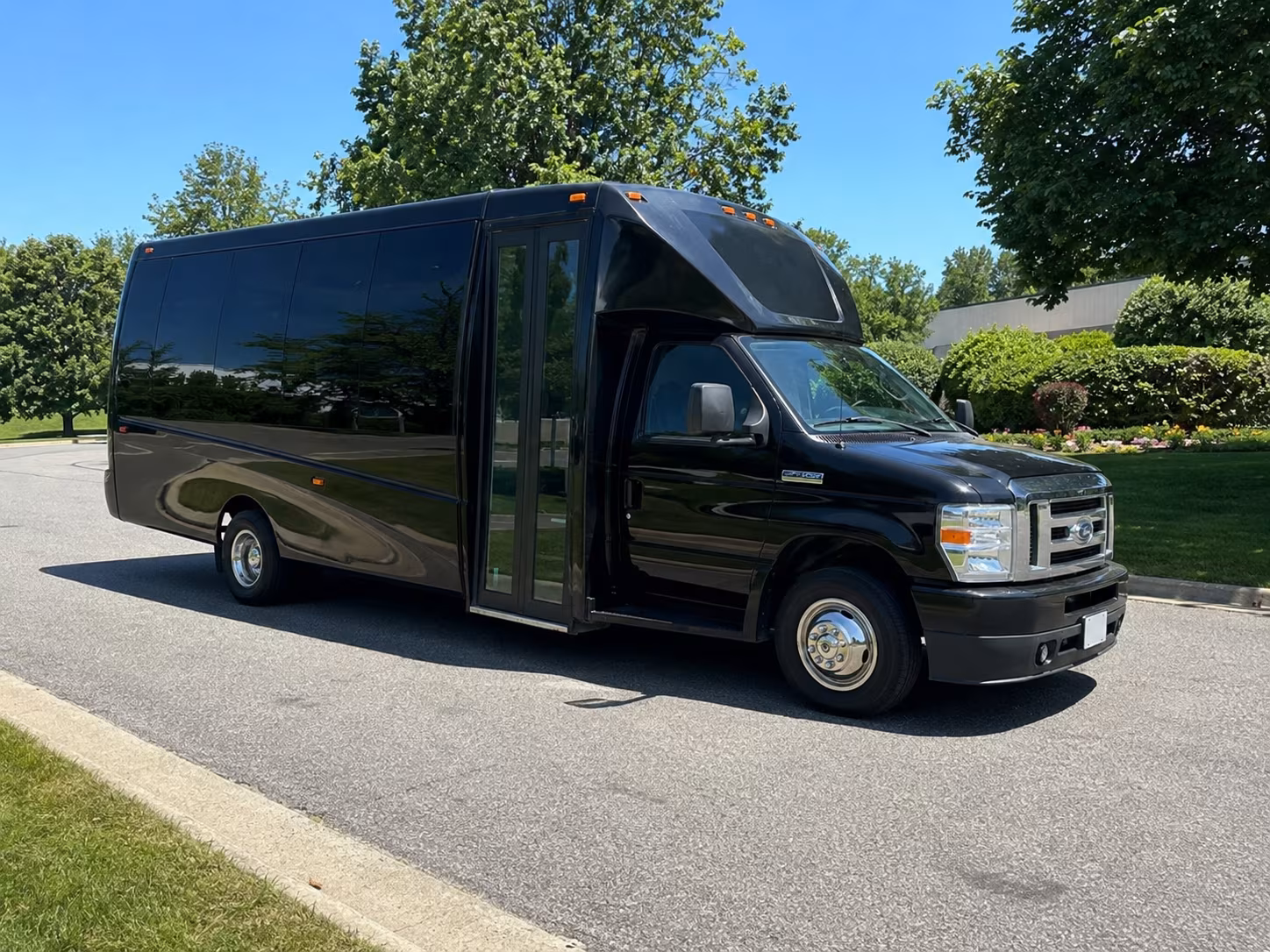 lawton quinceanera sweet 16 party bus rental